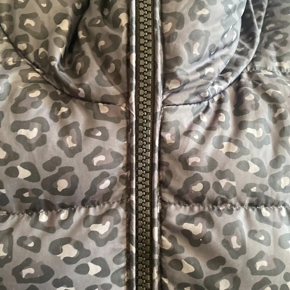 Helly Hansen sz M Ebony Leopard Svalbard down zip up puffer hooded great… - Picture 16 of 16
